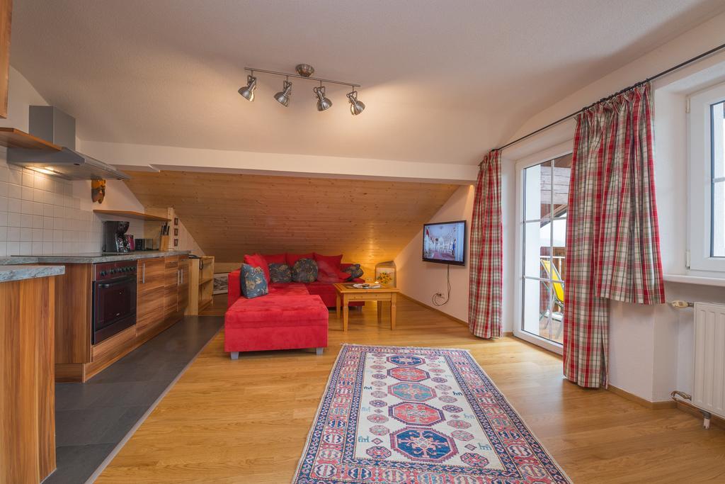 Landhaus Charlotte Am Geigenbuehel -Apartments 제펠드 인 티롤 외부 사진