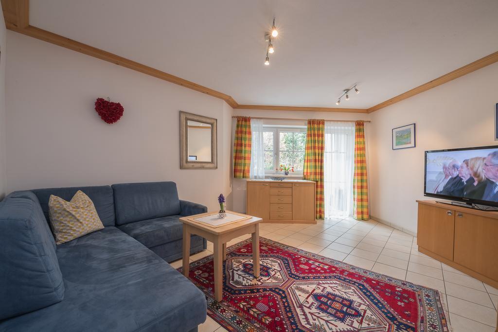 Landhaus Charlotte Am Geigenbuehel -Apartments 제펠드 인 티롤 외부 사진