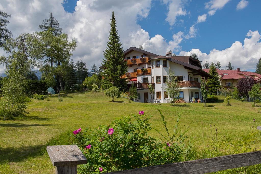 Landhaus Charlotte Am Geigenbuehel -Apartments 제펠드 인 티롤 외부 사진