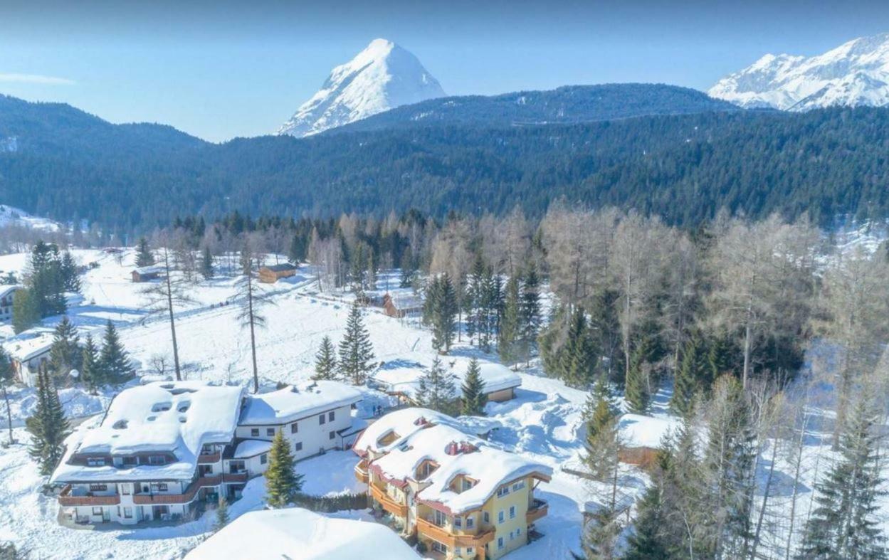 Landhaus Charlotte Am Geigenbuehel -Apartments 제펠드 인 티롤 외부 사진