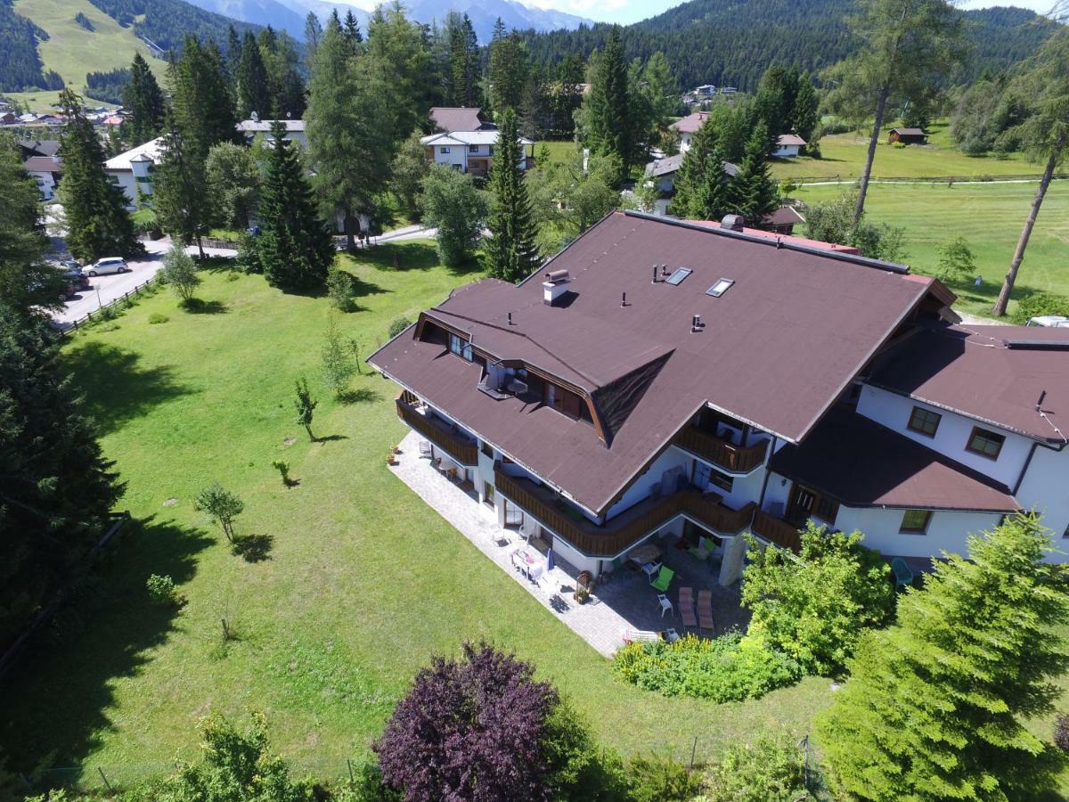 Landhaus Charlotte Am Geigenbuehel -Apartments 제펠드 인 티롤 외부 사진