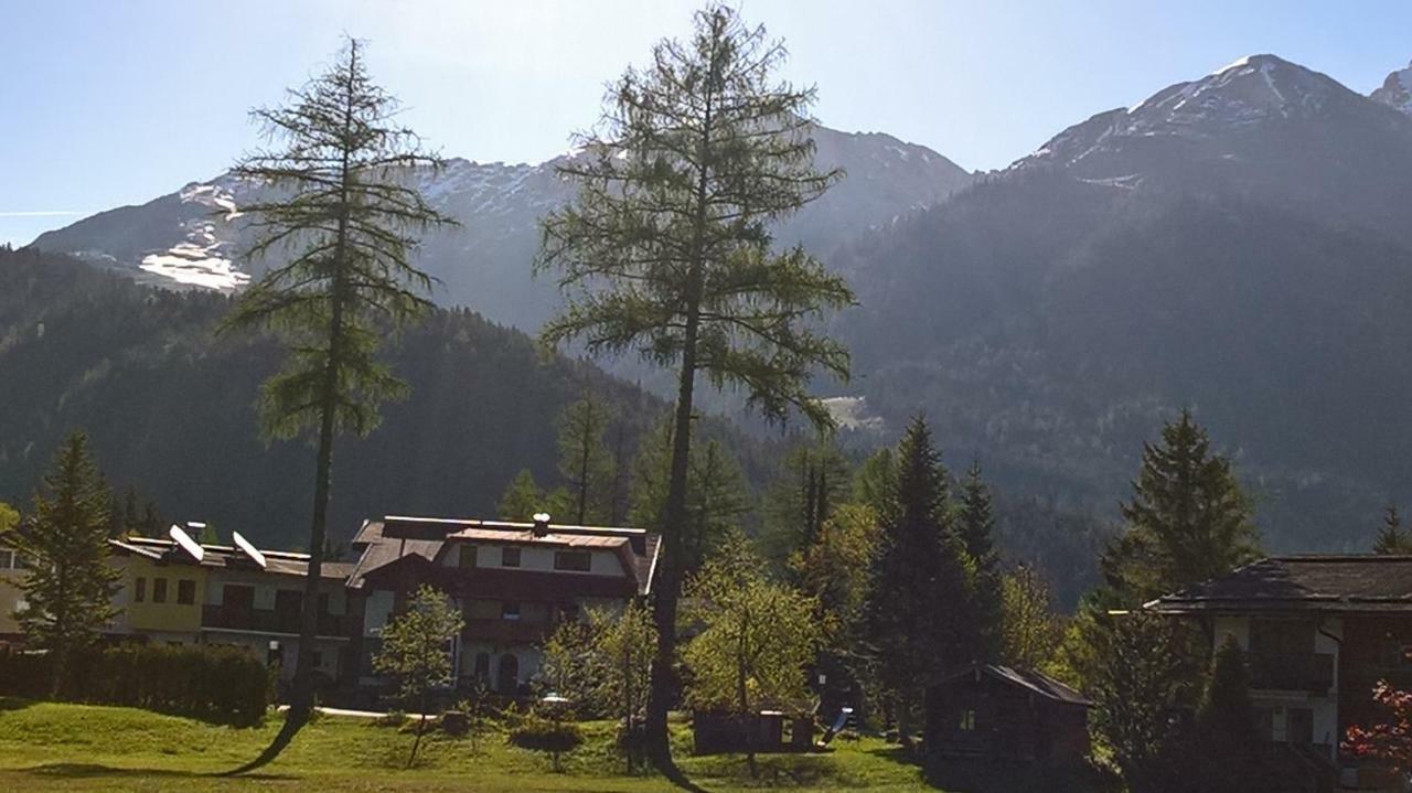 Landhaus Charlotte Am Geigenbuehel -Apartments 제펠드 인 티롤 외부 사진